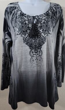 World Unity Woman Black Gray Floral Rhinestone Tassel Tie Top 0X Lightweight
